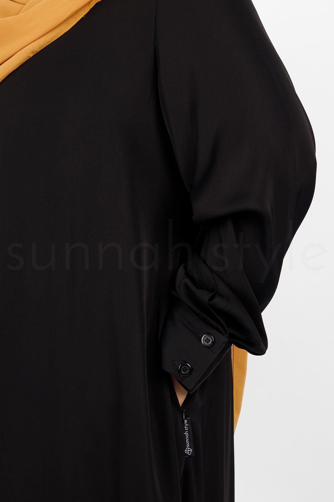Sunnah Style Pearl Button Cuff Abaya Black